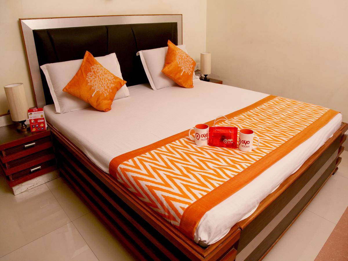 Oyo 2054 New Hotel Broadway Varanasi Luaran gambar