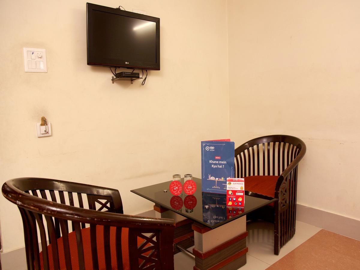 Oyo 2054 New Hotel Broadway Varanasi Luaran gambar