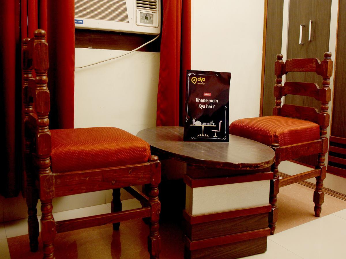 Oyo 2054 New Hotel Broadway Varanasi Luaran gambar