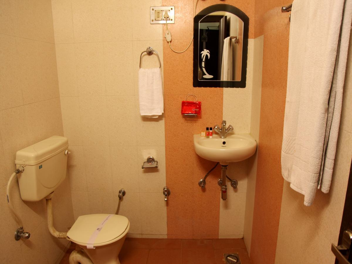 Oyo 2054 New Hotel Broadway Varanasi Luaran gambar