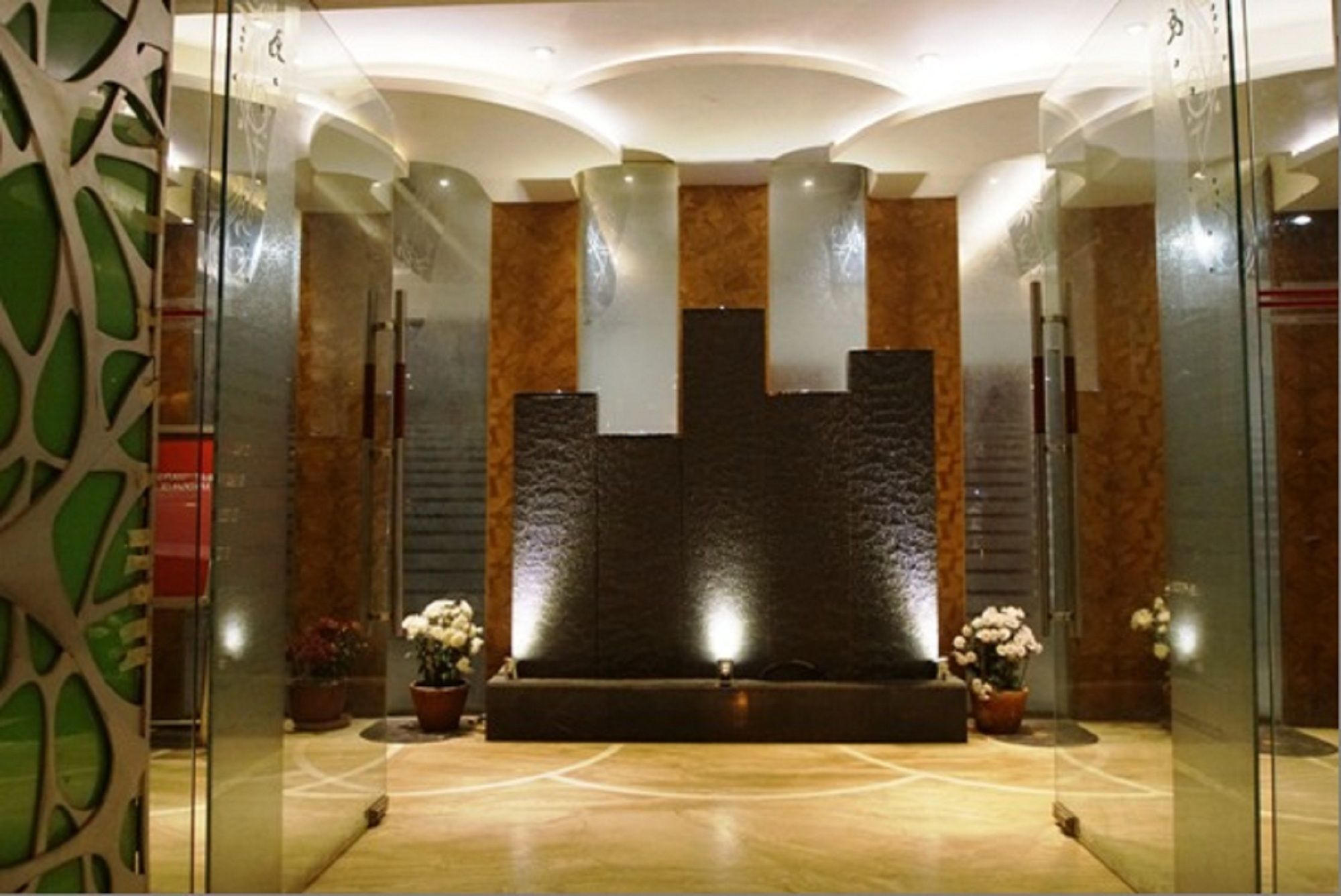 Oyo 2054 New Hotel Broadway Varanasi Luaran gambar