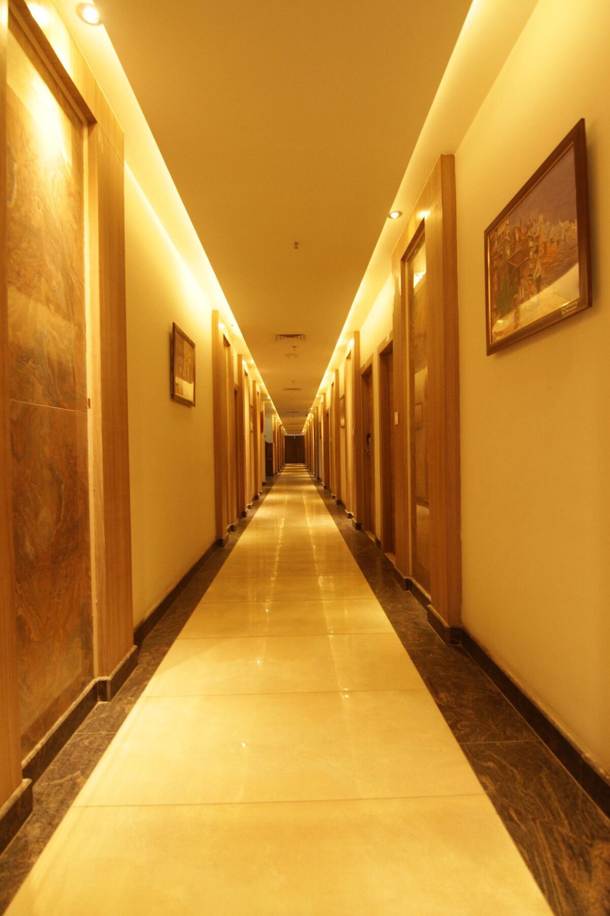 Oyo 2054 New Hotel Broadway Varanasi Luaran gambar