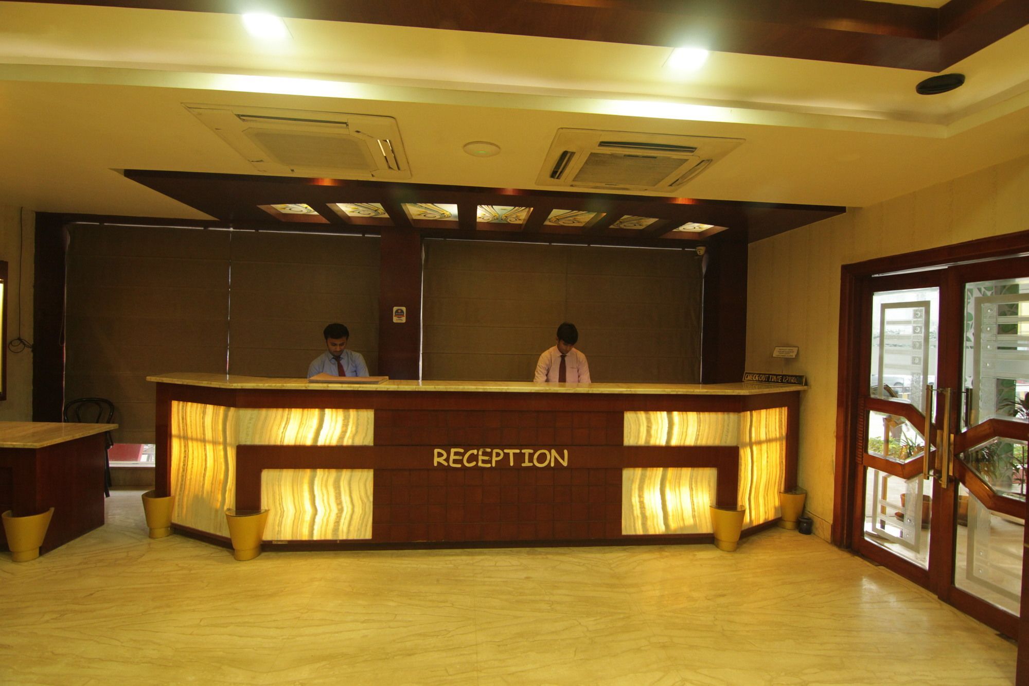 Oyo 2054 New Hotel Broadway Varanasi Luaran gambar